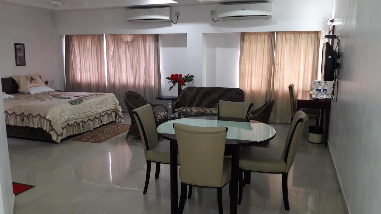 Aroma Residency Hotel Tinsukia Exterior photo