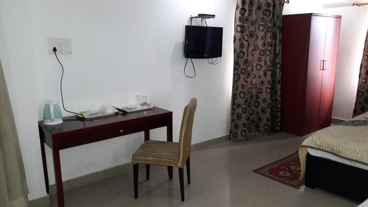 Aroma Residency Hotel Tinsukia Exterior photo